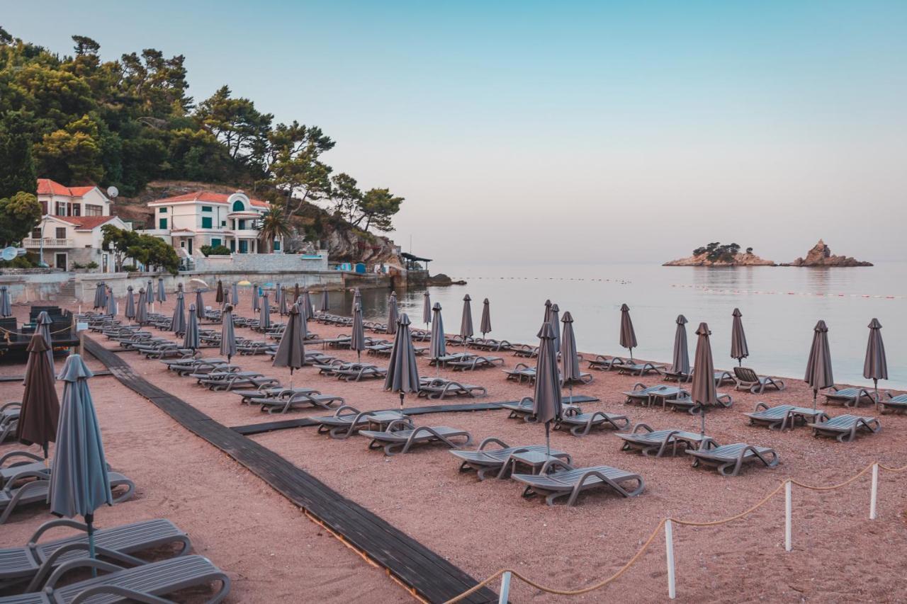 Hotel Ami Budva Petrovac 外观 照片